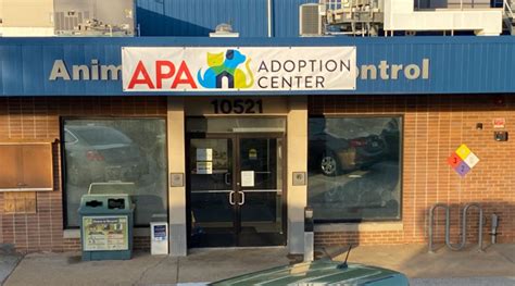 Apa st louis - Dec 6, 2022 · OLIVETTE, Mo. — Drilling could be heard outside of the St. Louis County Pet Adoption Center Monday morning at 10521 Baur Boulevard in Olivette. New signs saying 'APA Adoption Center' were hung ... 